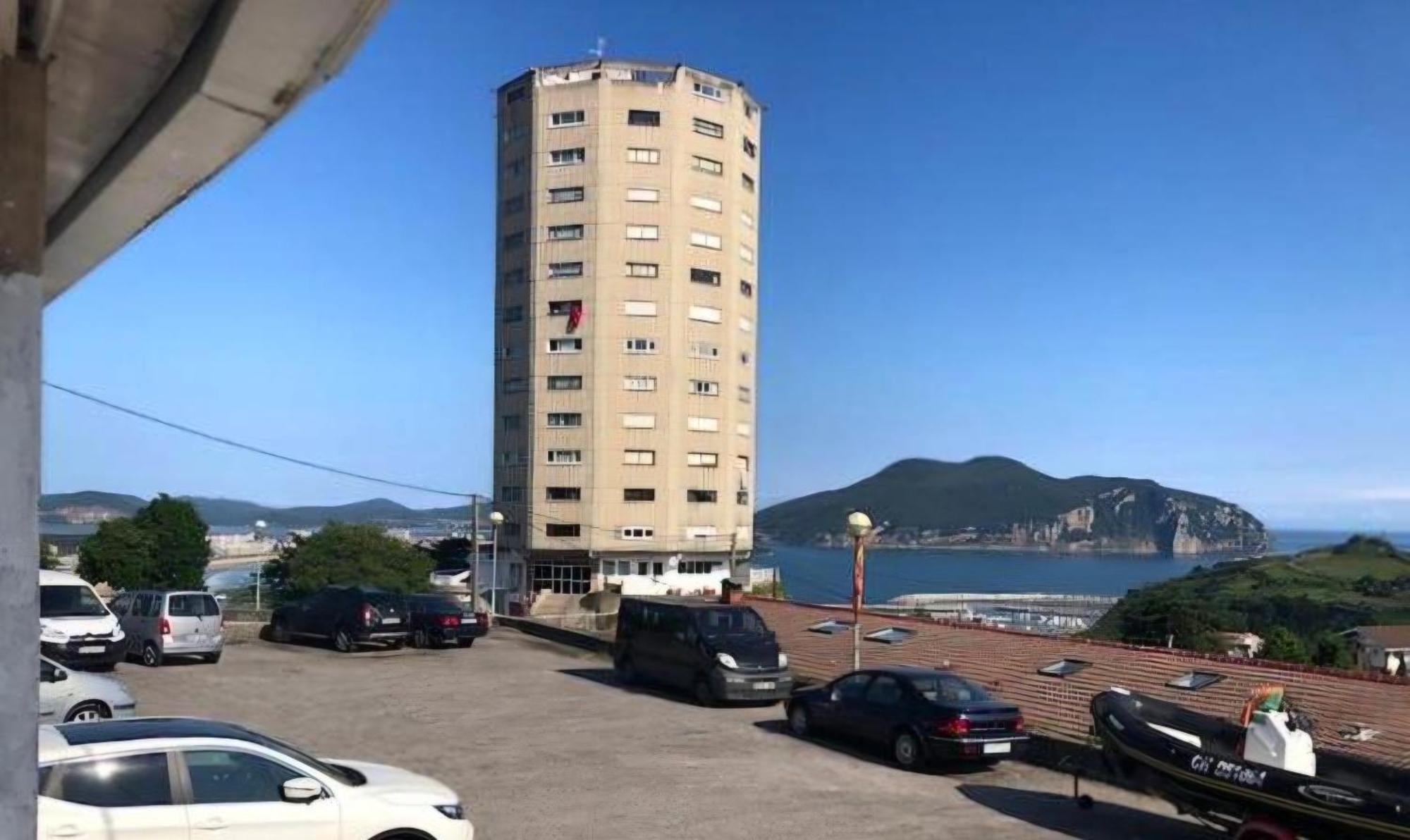 La Torre, Vistas A La Bahia Laredo Exterior foto